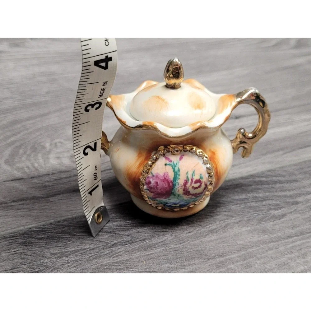 Vintage Enesco Sugar Dish With Lid Floral/Flower Pattern